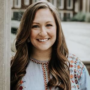 Meet your Posher, Julia